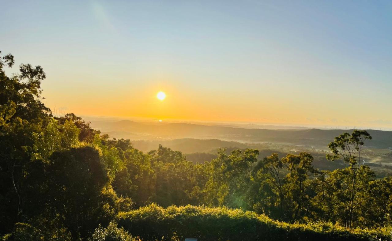 Hotel The Hillside Retreat Mount Tamborine Esterno foto